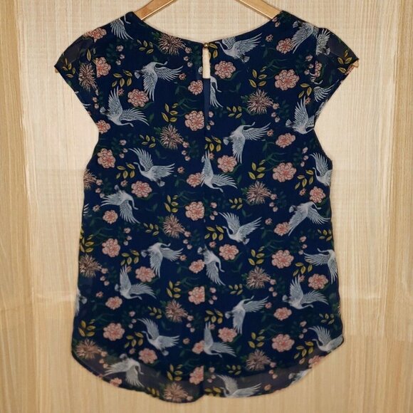 Lily White Womens Bird Print Sleeveless Blouse Med - Picture 2 of 8